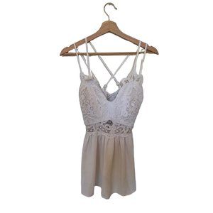 Top Main Strip White Size Medium Womens Bloue Sleeveless Lace Strappy Women's Me